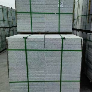 包头 芝麻白火烧，园林广场市政工程地铺石，1.8~5.0厚均有现货