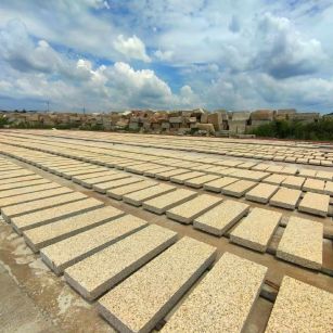 包头 黄金麻荔枝面花岗岩石材地铺石防护中