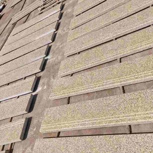 包头 黄金麻花岗岩光面楼梯踏步