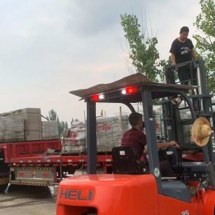 包头 黄金麻冰裂纹，地铺石装车