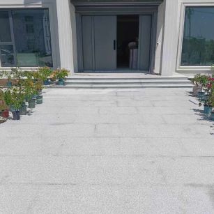 包头 芝麻白花岗岩地铺石地面铺装