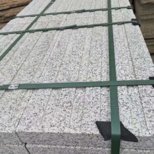 包头 白麻花岗岩直行盲道石，盲条，地铺石