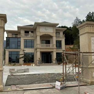 包头 黄金麻花岗岩别墅雕花外墙干挂配上门口雕花罗马柱