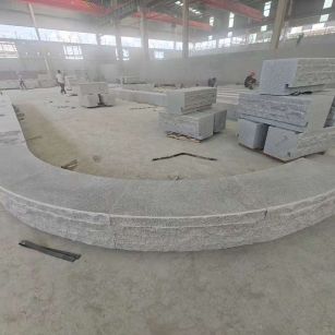 包头 芝麻白异形坐凳，自然面光面弧形加工