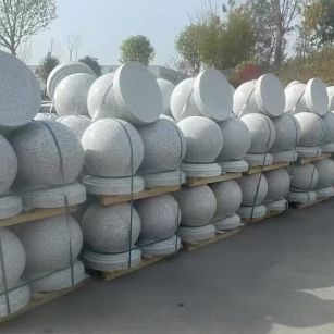 包头 白麻花岗岩石材圆球，石球，挡车球，隔离球，景观石球，风水球等