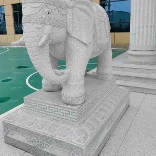 包头 白麻花岗岩动物异形石雕-大象
