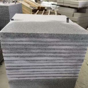 包头 芝麻白5公分火烧地铺成品，900*400，规格可定制