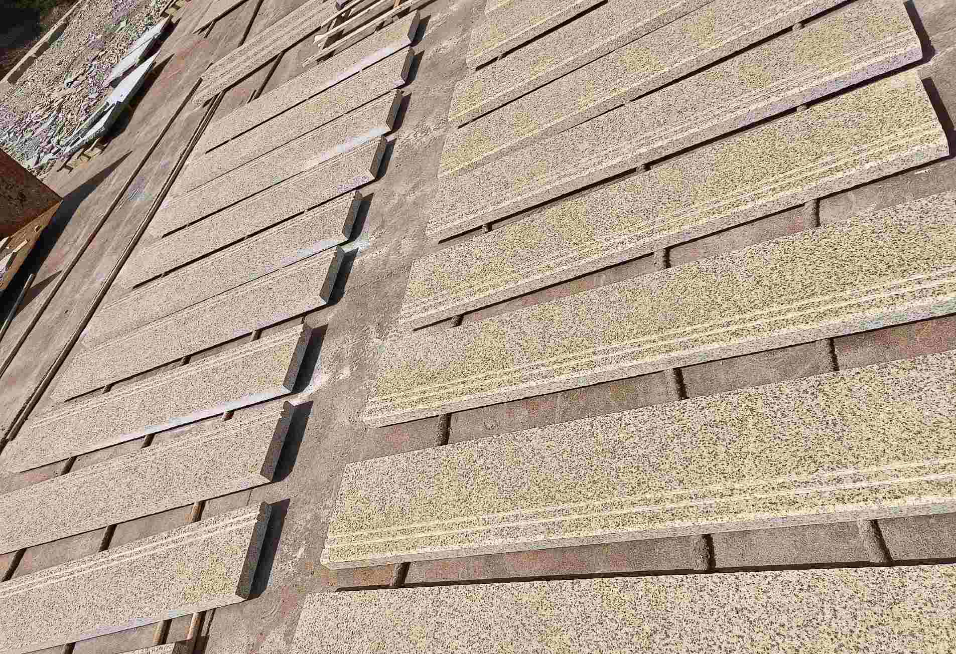 包头 黄金麻花岗岩光面楼梯踏步