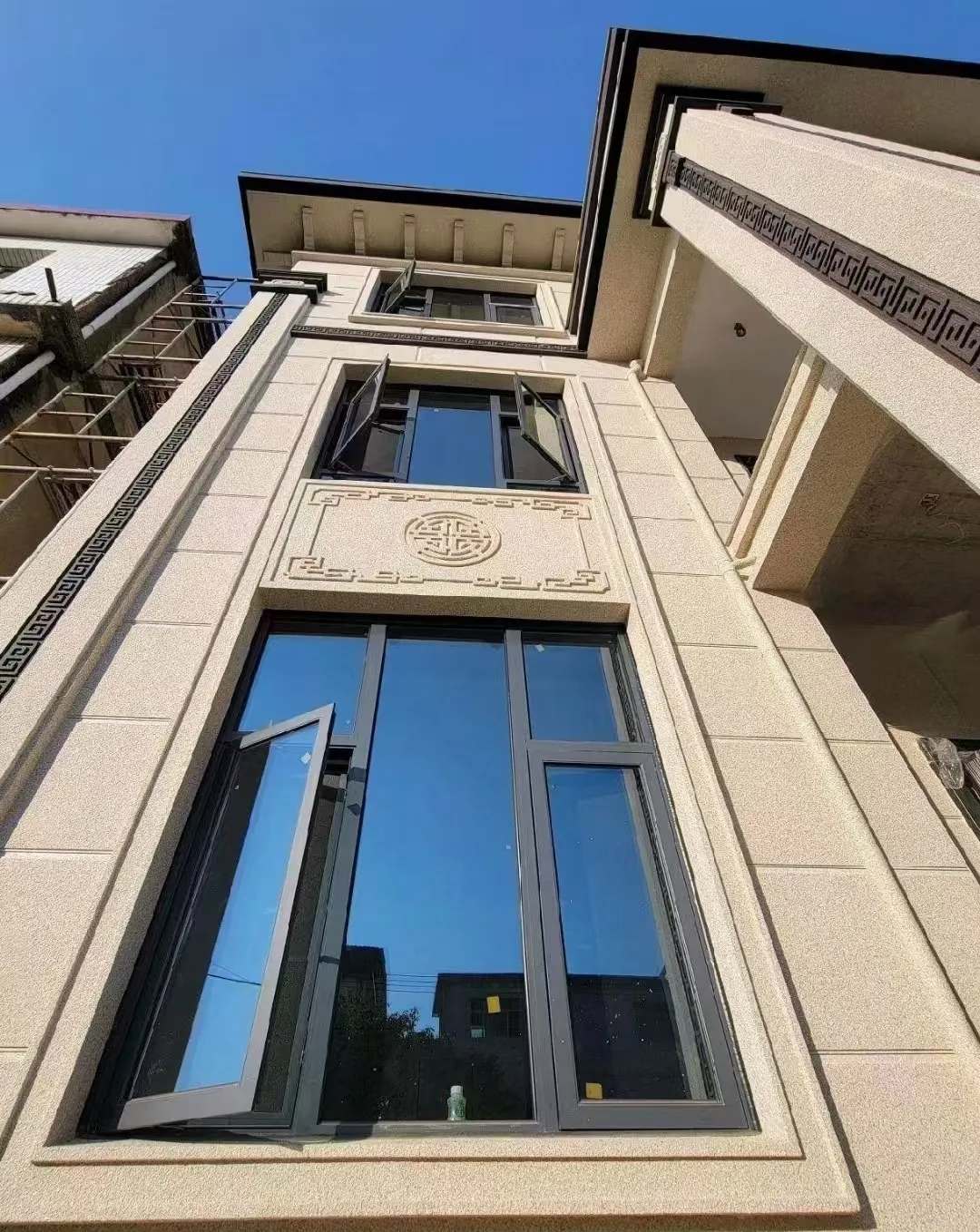 包头 黄金麻荔枝面别墅外墙干挂效果展示