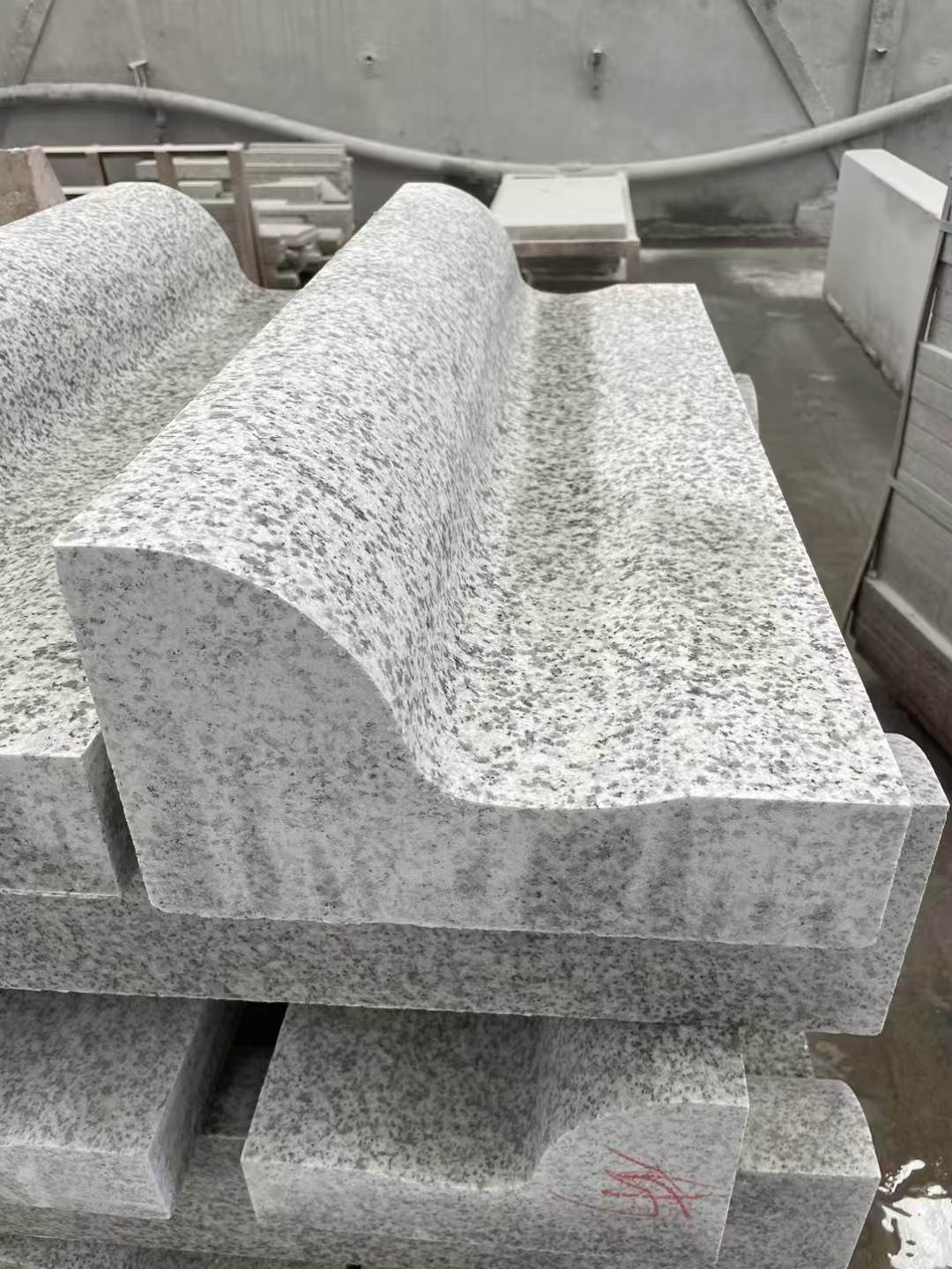 包头 白麻花岗岩S型路沿石，路侧石，马路牙子等