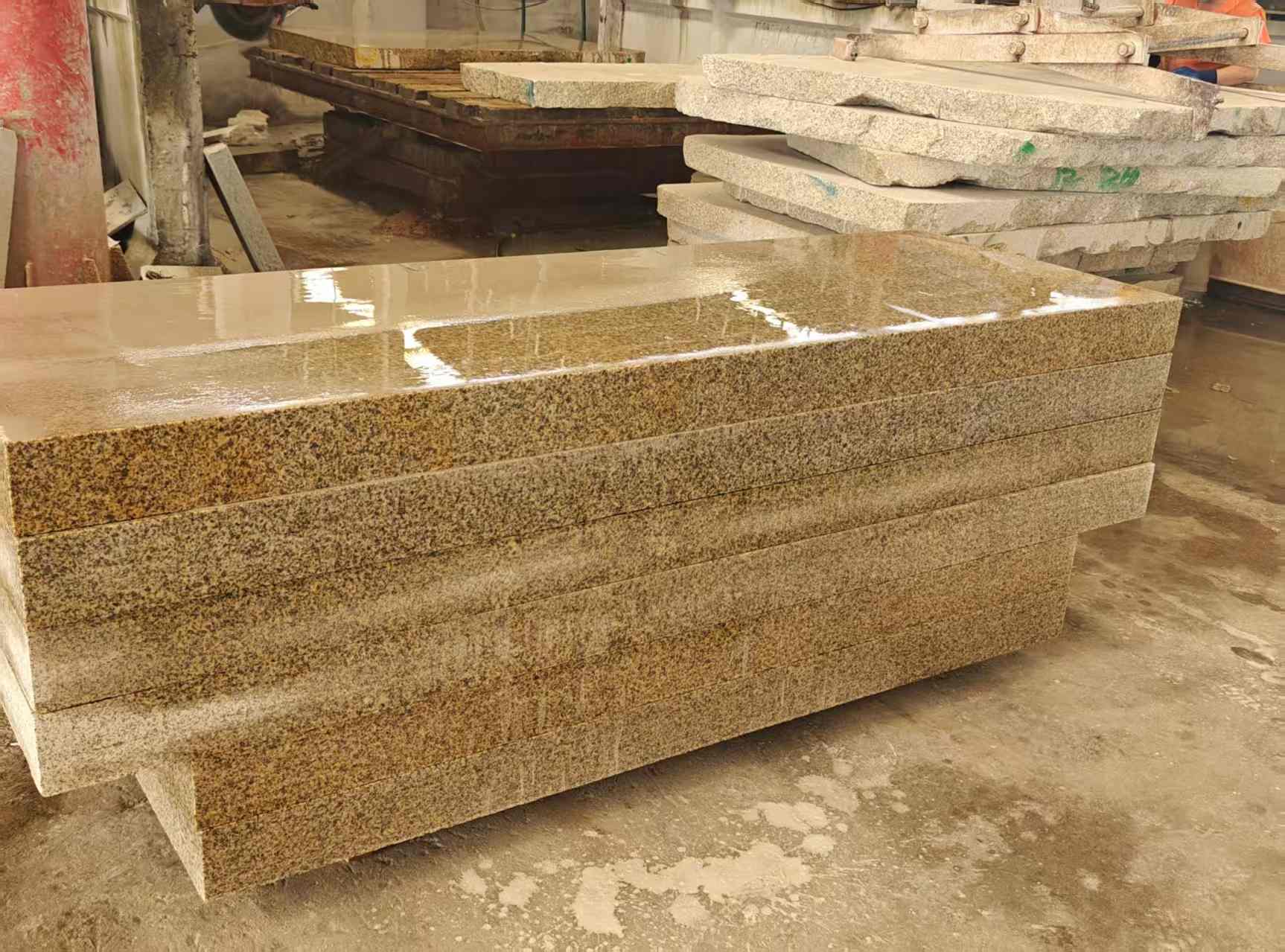 包头 黄金麻栏杆料半成品加工中