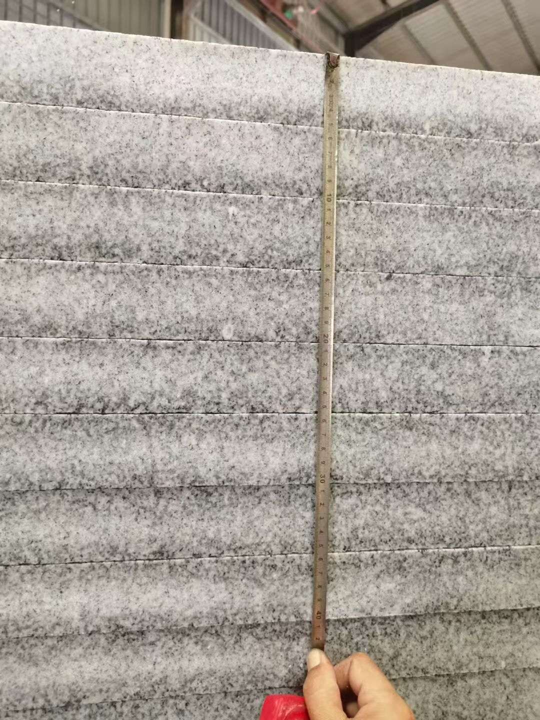 包头 芝麻白火烧成品厚薄均匀，B料价格接近A料质量