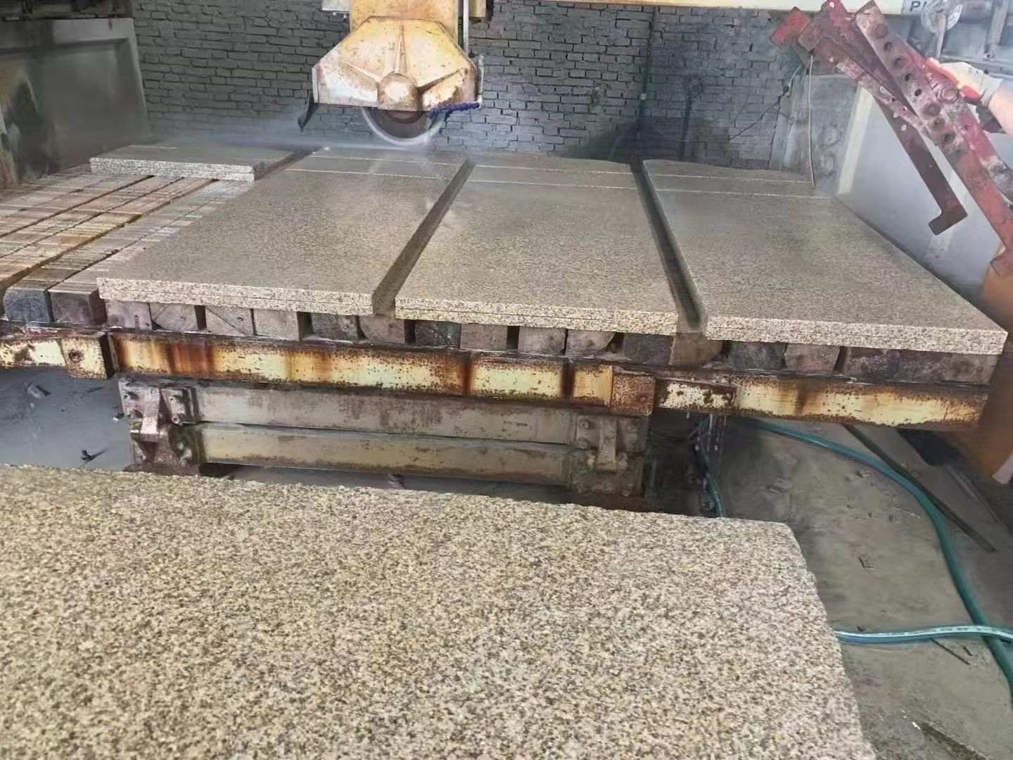 包头 黄金麻荔枝面成品板加工