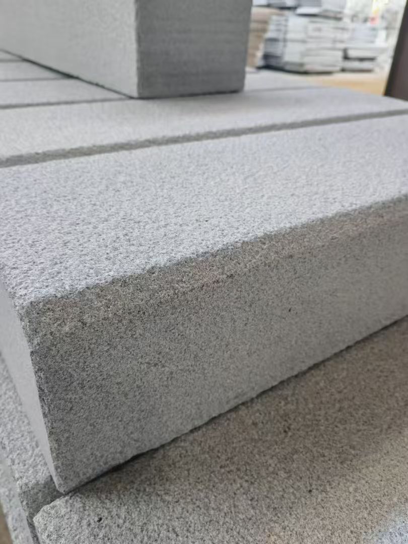 包头 芝麻灰荔枝面路沿石